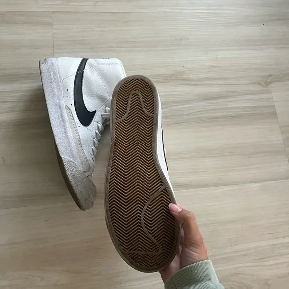 Nike Mid Blazer - Picture 4 of 5